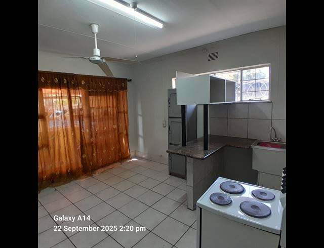 5 BEDROOM HOUSE FOR SALE IN BO-DORP